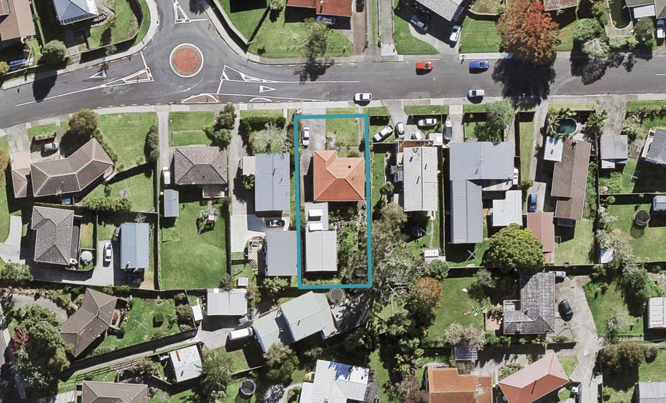10 Flaxdale Street, Birkdale, Auckland - Carousel 1