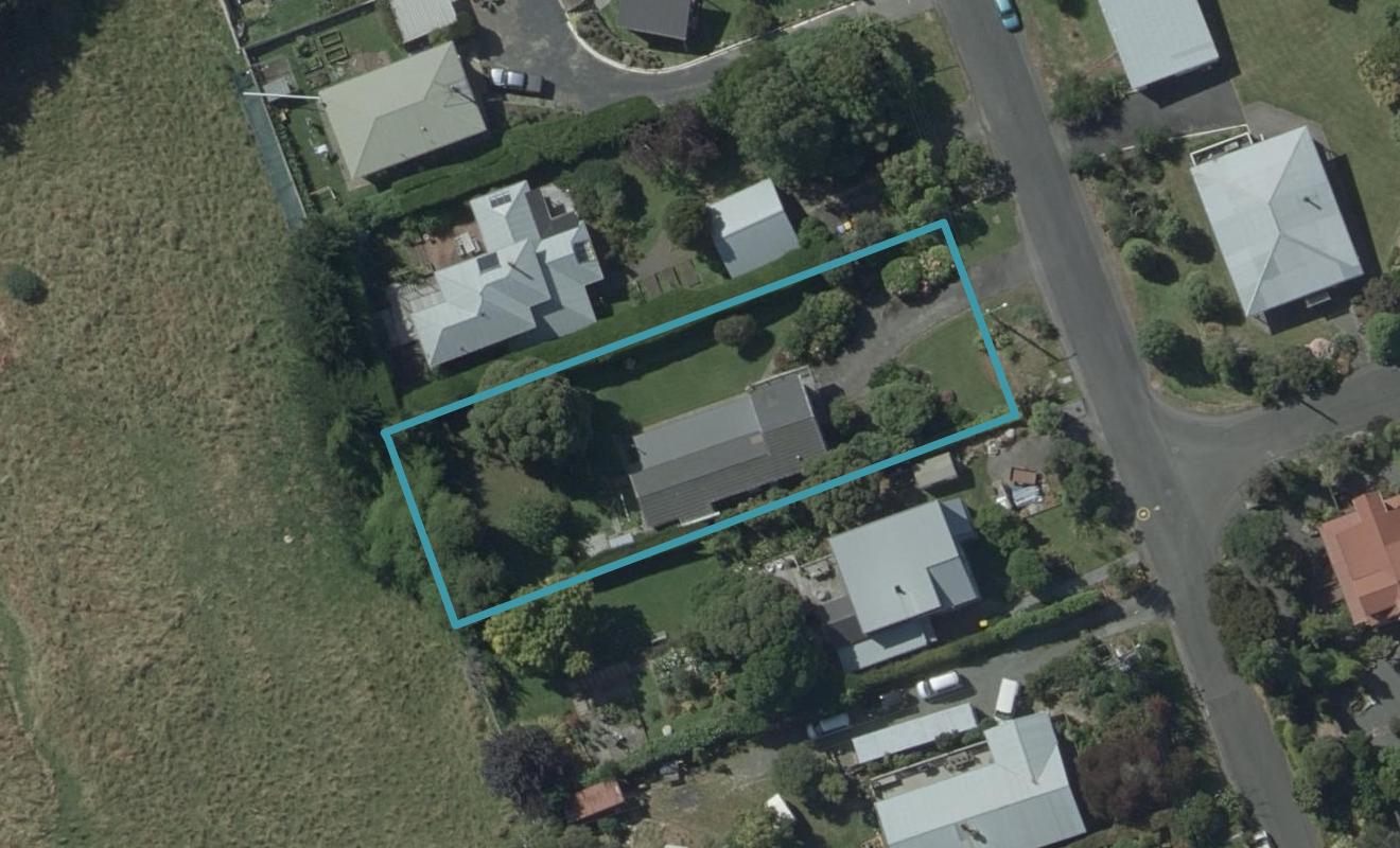 8 Matariki Street, Broad Bay, Dunedin - Carousel 1