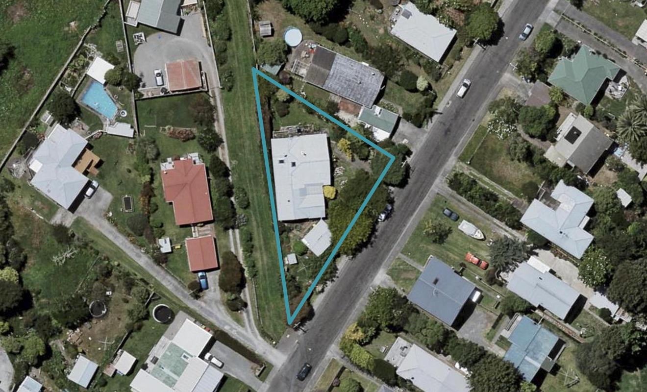 69 Kiwi Road, Raumati Beach, Paraparaumu - Carousel 1