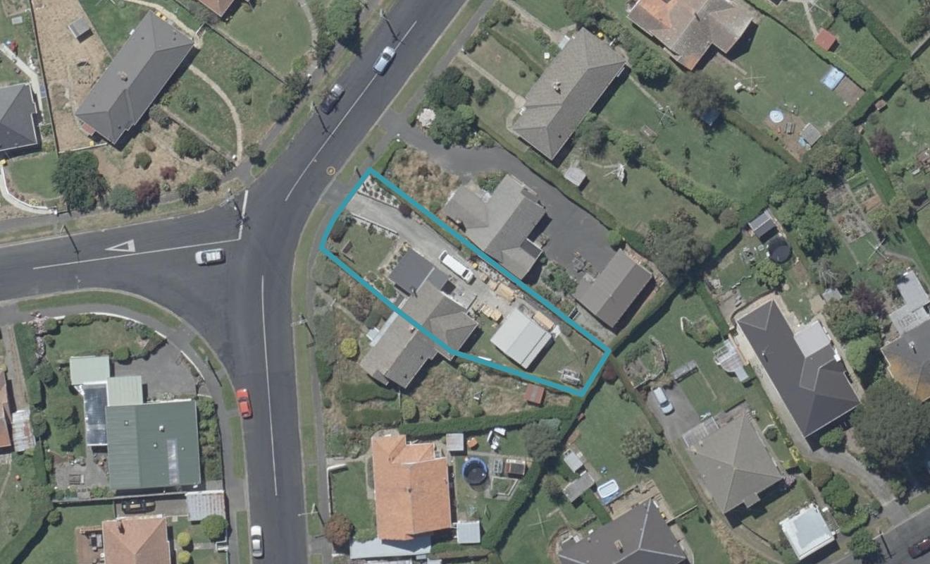 48 Mayfield Avenue, Wakari, Dunedin - Carousel 1