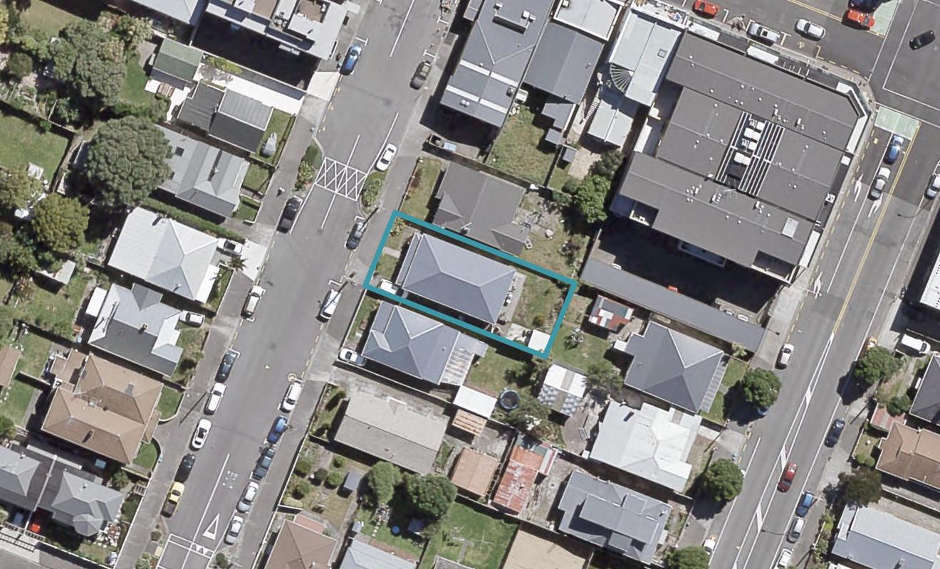 26 Tory Street, Petone, Lower Hutt - Carousel 1