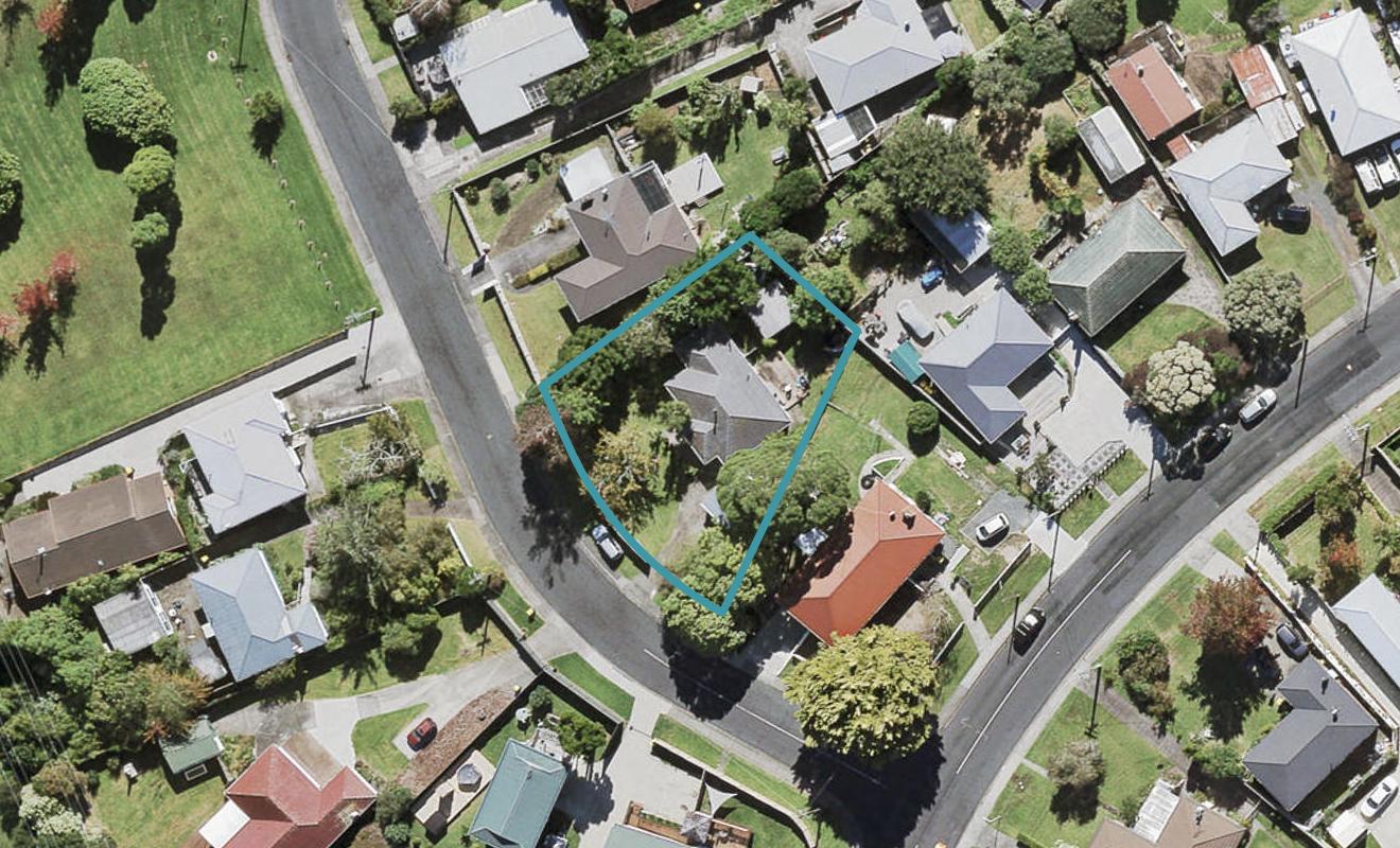 1 Porter Avenue, Te Atatu South, Auckland - Carousel 1