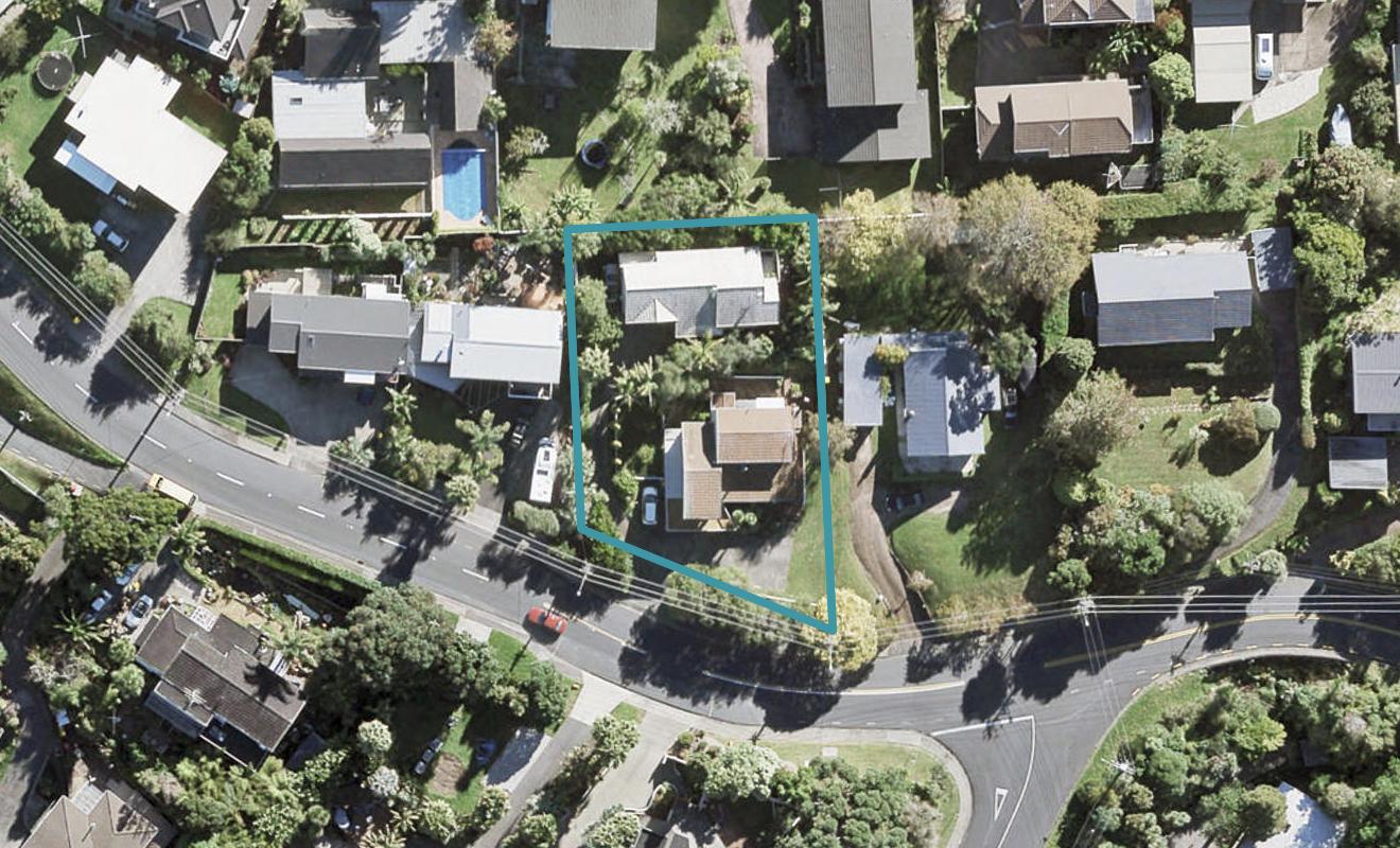 2/19 Carlisle Road, Torbay, Auckland - Carousel 1