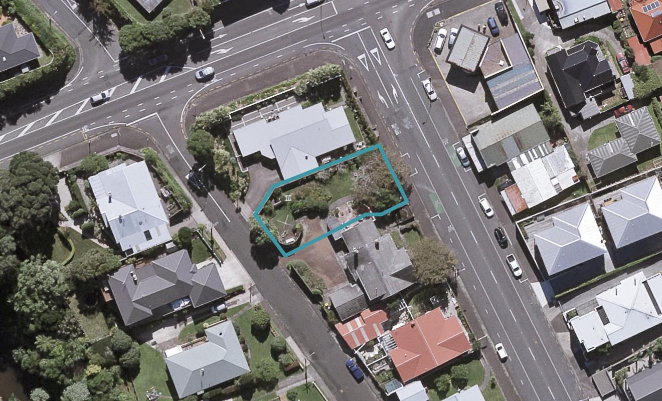 17A Baring Terrace, Strandon, New Plymouth - Carousel 1