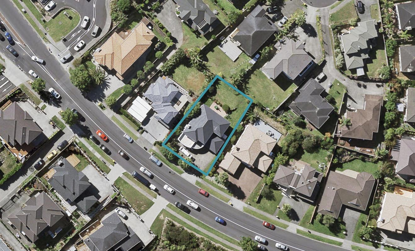 82 Hugh Green Drive, Pinehill, Auckland - Carousel 1
