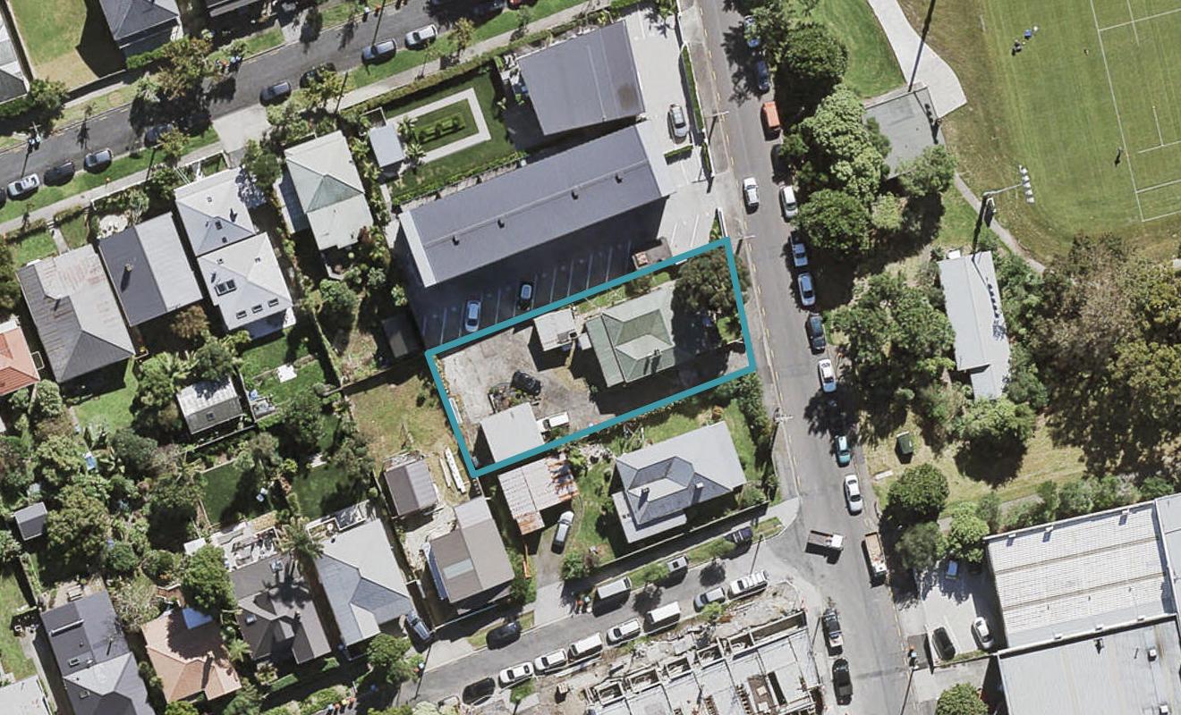 2/16 Central Road, Kingsland, Auckland - Carousel 1