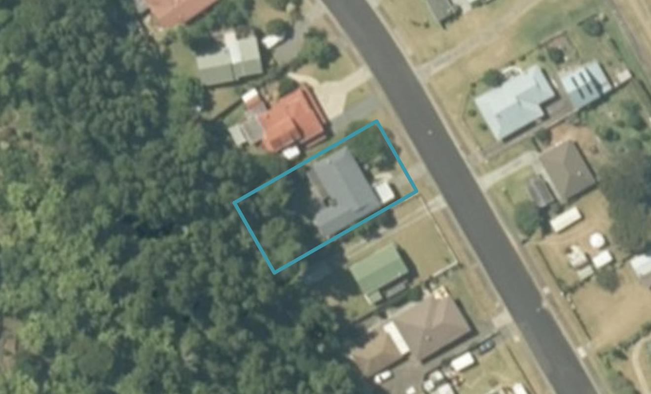 115 Park Avenue, Whangamata - Carousel 1