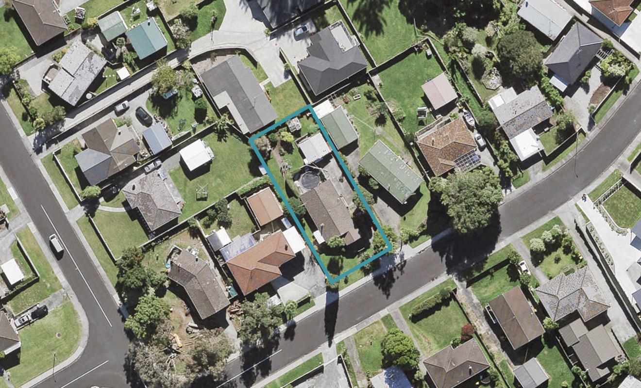 6 Barnfield Place, Glendene, Auckland - Carousel 1