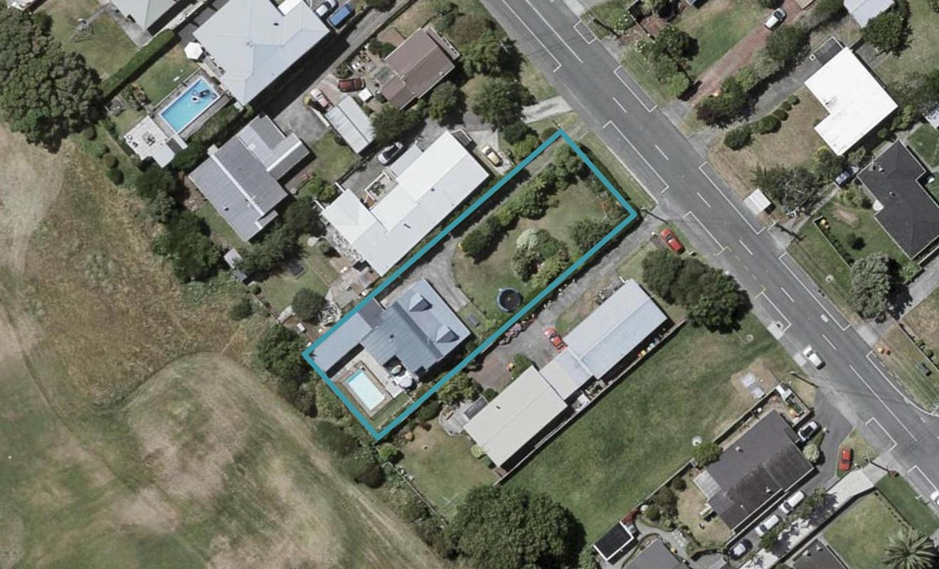 44 Martin Road, Paraparaumu Beach, Paraparaumu - Carousel 1