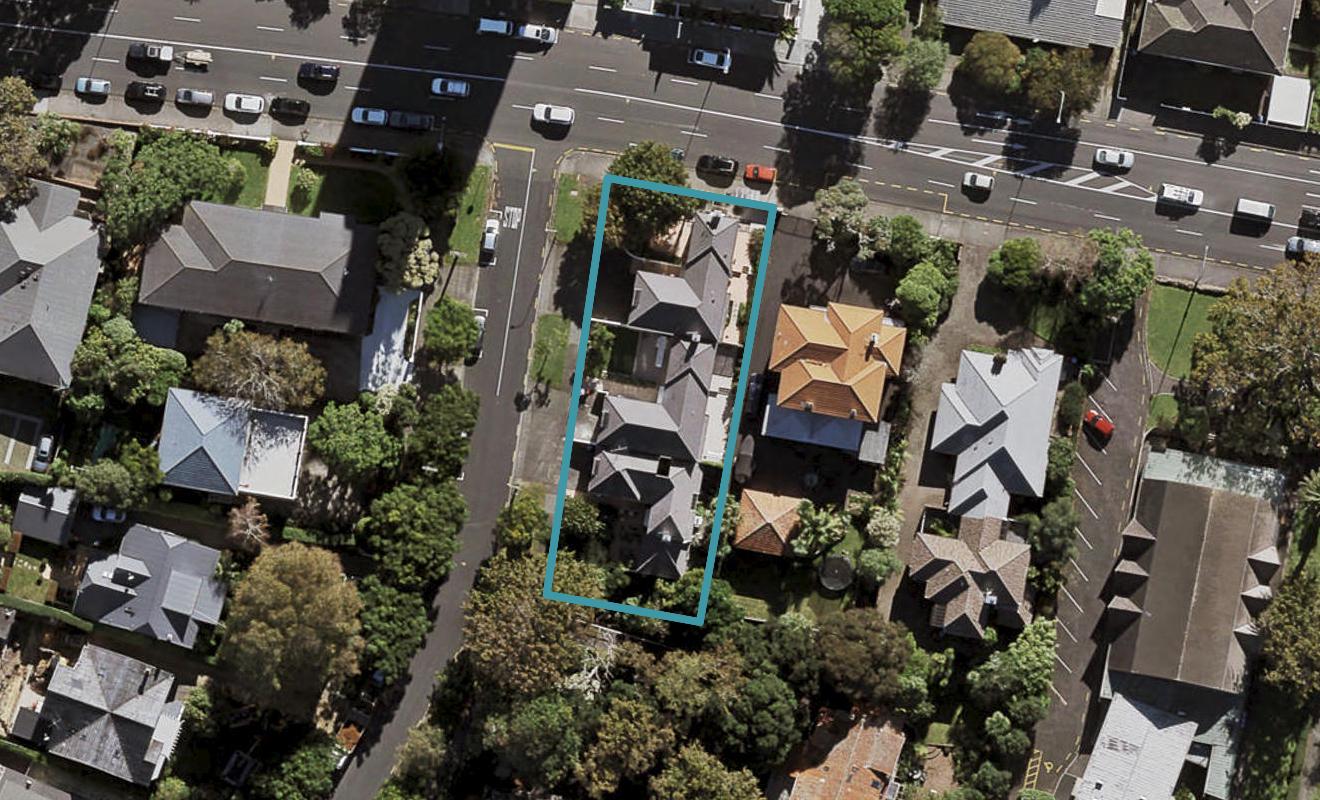 2/2 Cotter Avenue, Remuera, Auckland - Carousel 1
