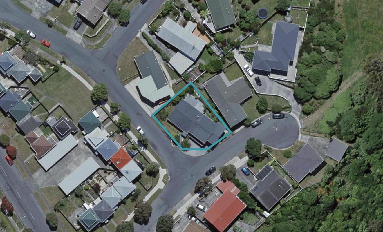 5 Aramoana Place, Maupuia, Wellington - Carousel 1