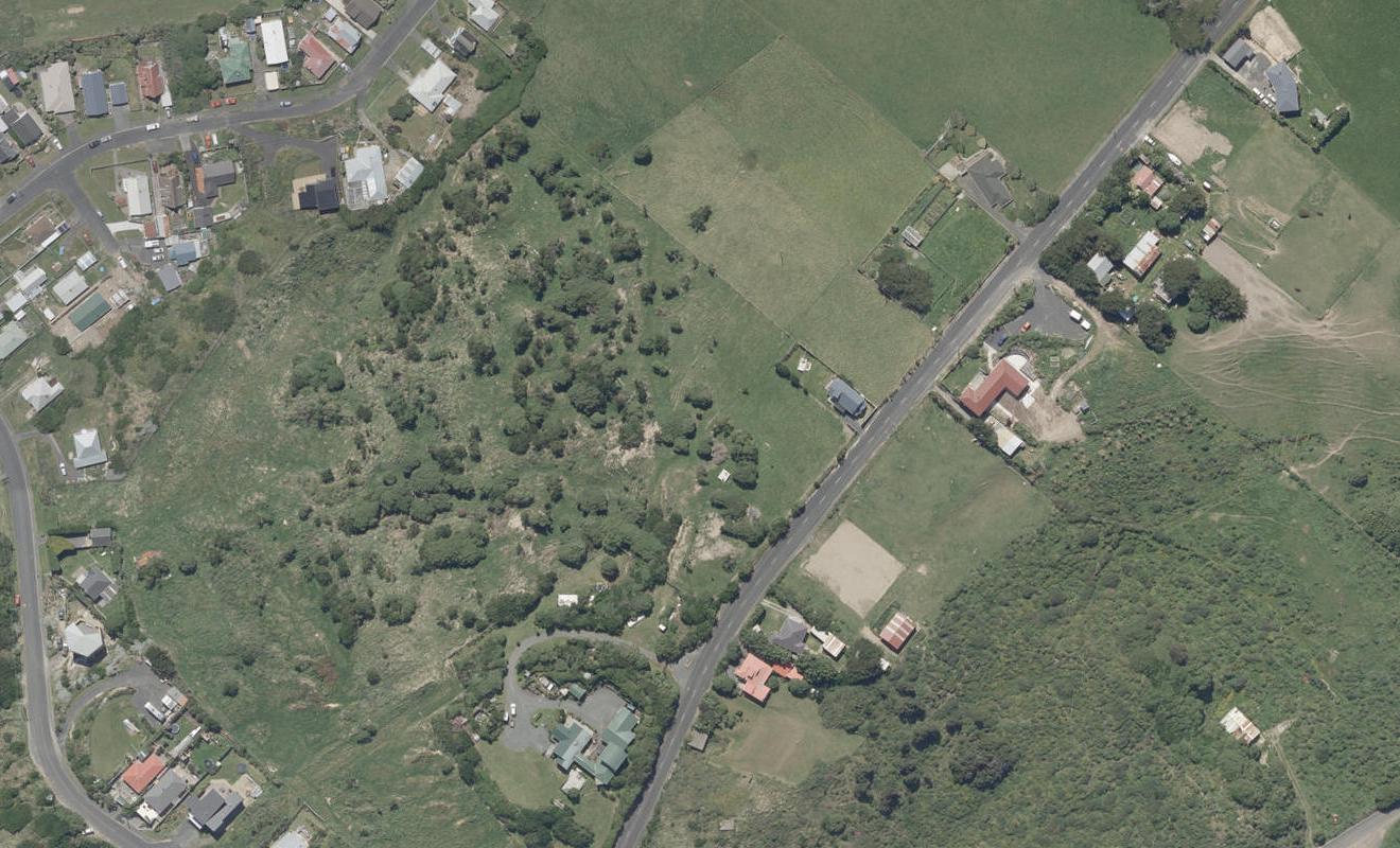 15 Centre Road, Ocean Grove, Dunedin - Carousel 1