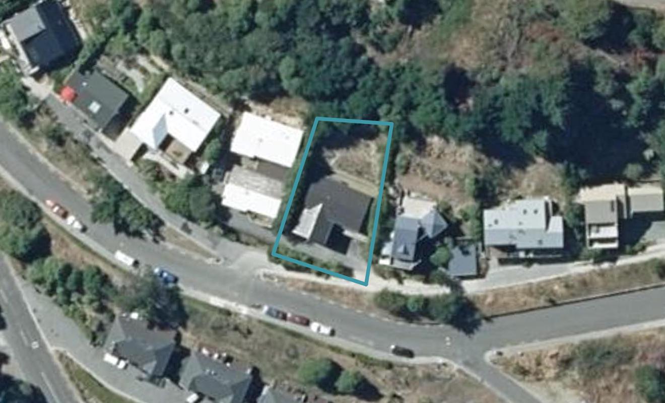 7 McKerrow Place, Sunshine Bay, Queenstown - Carousel 1