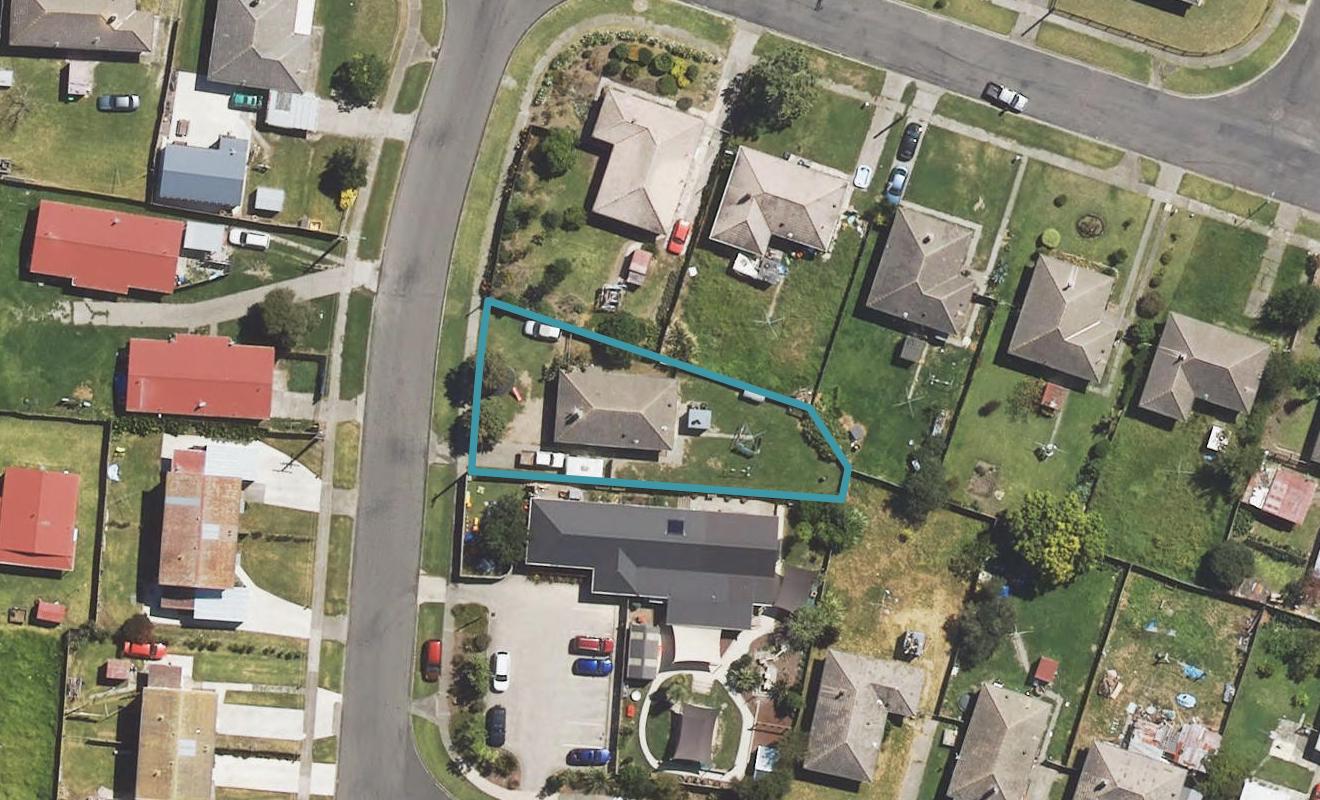 2 Cambridge Terrace, Kaiti, Gisborne - Carousel 1