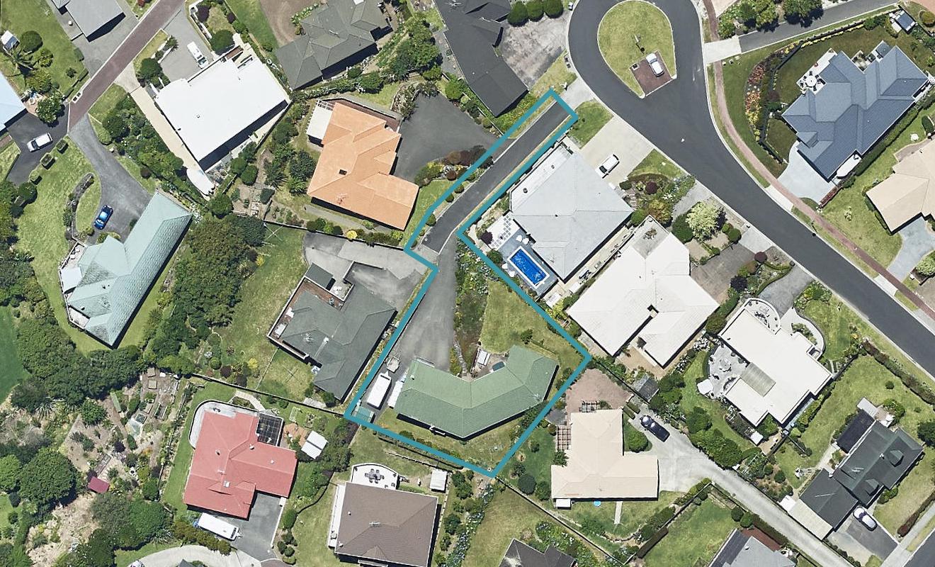 11 Downing Place, Welcome Bay, Tauranga - Carousel 1