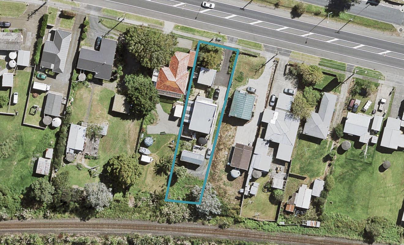 345 Main Road, Huapai, Kumeu - Carousel 1