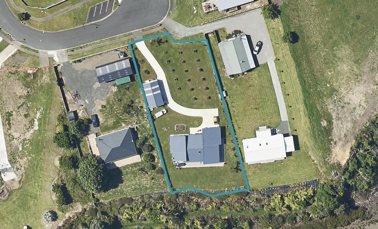 24 Sandleigh Drive, Athenree, Katikati - Carousel 1