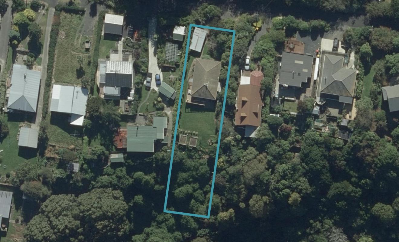 28 Porterfield Street, Macandrew Bay, Dunedin - Carousel 1