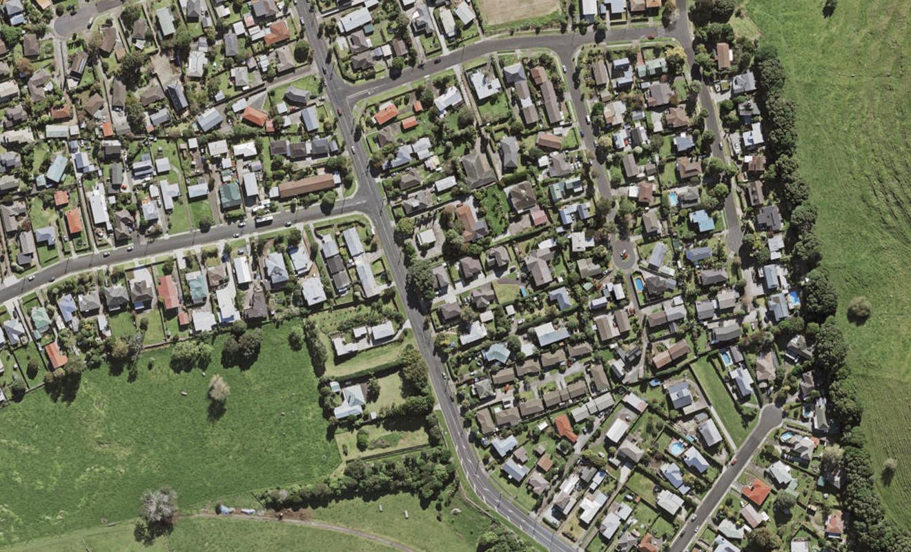 87B Wallace Road, Mangere Bridge, Auckland - Carousel 1