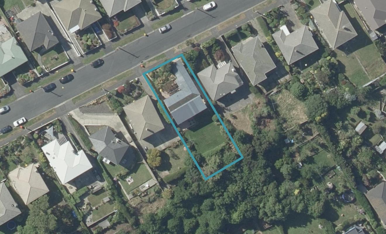 147 Easther Crescent, Kew, Dunedin - Carousel 1