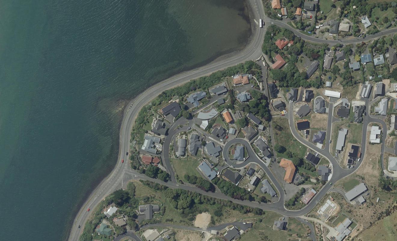 14 Mission Cove, Company Bay, Dunedin - Carousel 1