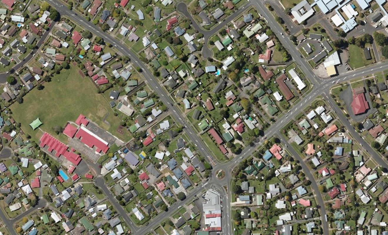 6 Paramount Parade, Tikipunga, Whangarei - Carousel 1