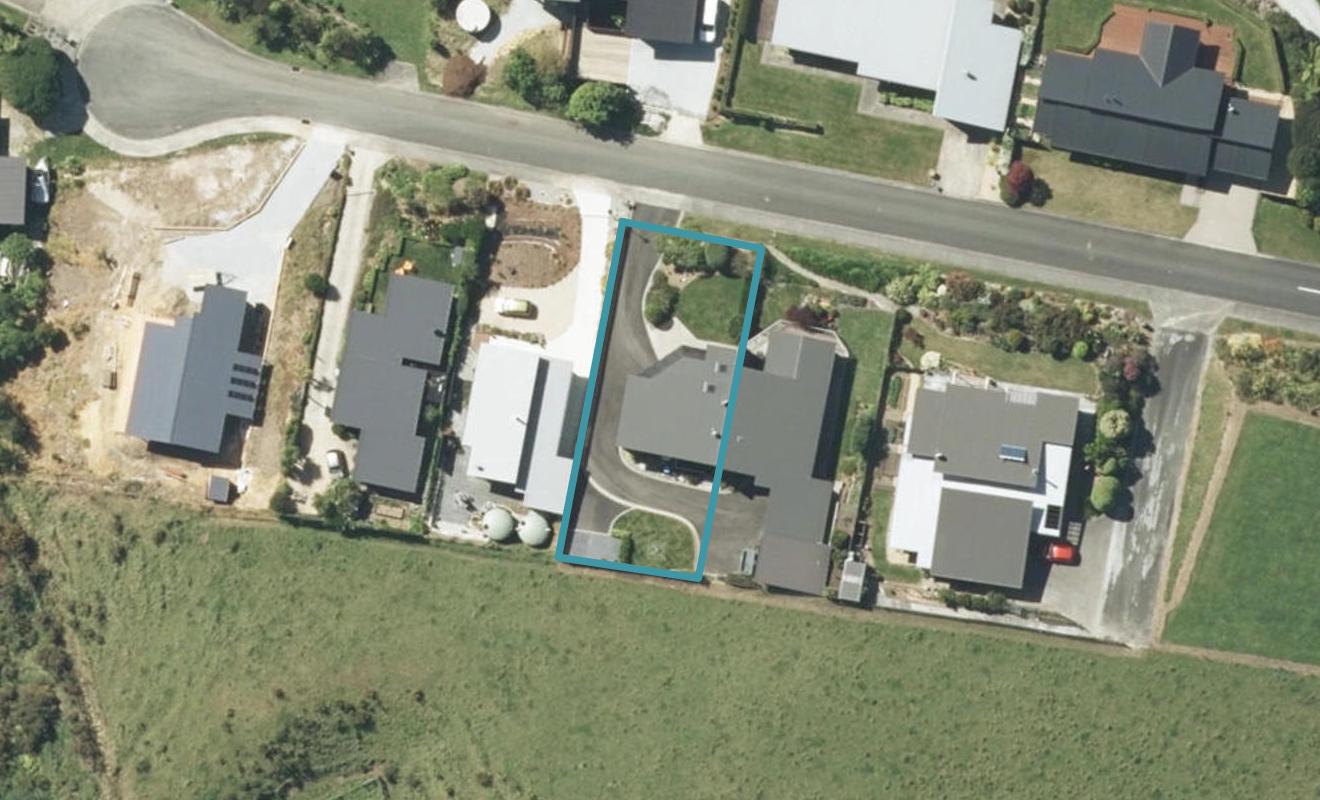 11 Sandridge Terrace, Pohara - Carousel 1
