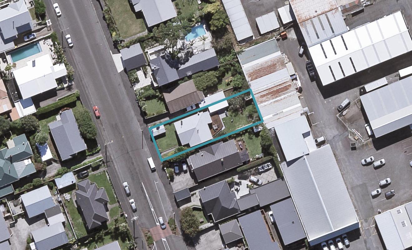 27 Nobs Line, Strandon, New Plymouth - Carousel 1