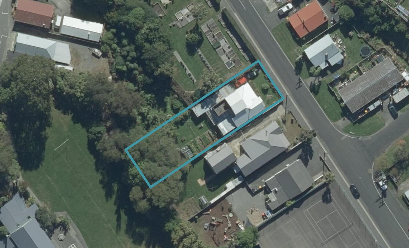 6 Greenacres Street, Macandrew Bay, Dunedin - Carousel 1