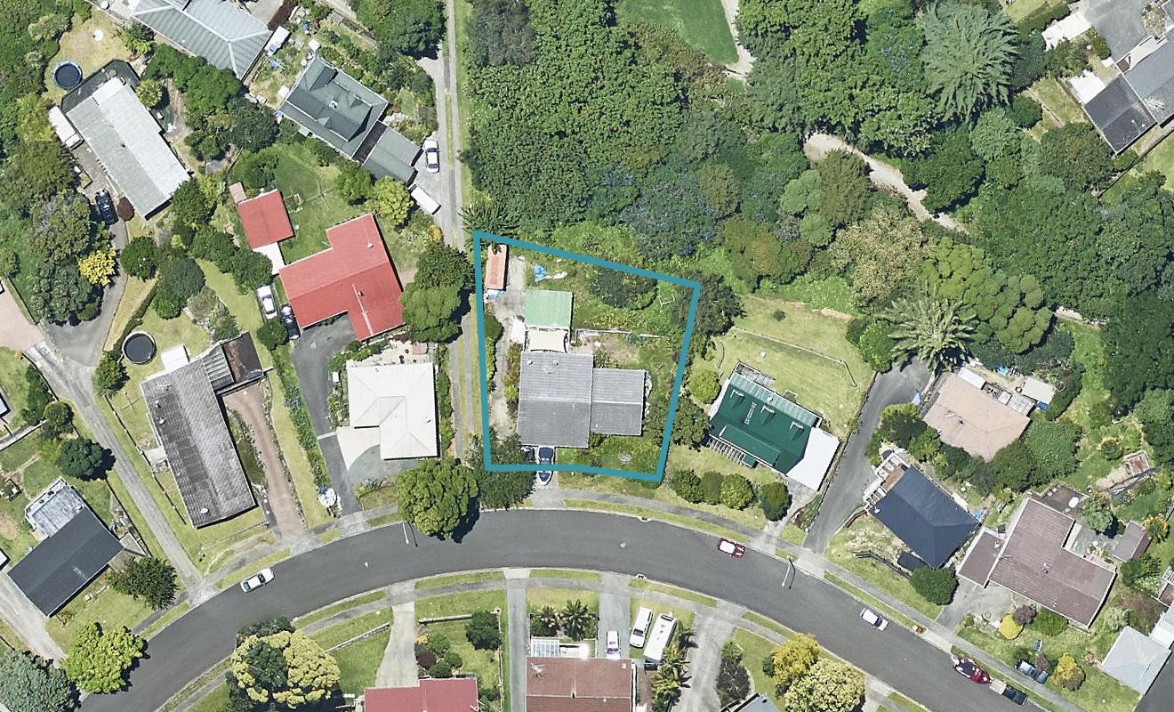 10 Cumberland Crescent, Welcome Bay, Tauranga - Carousel 1