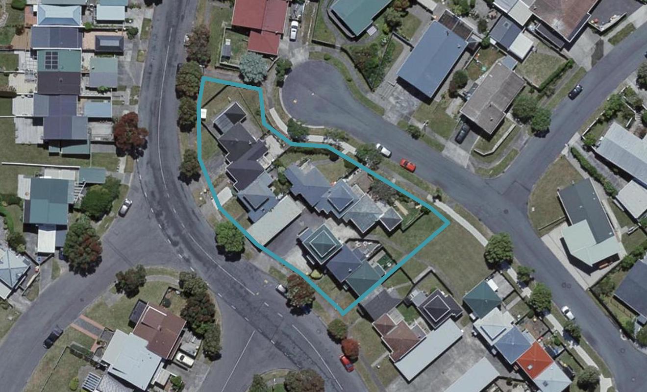 150 Akaroa Drive, Maupuia, Wellington - Carousel 1