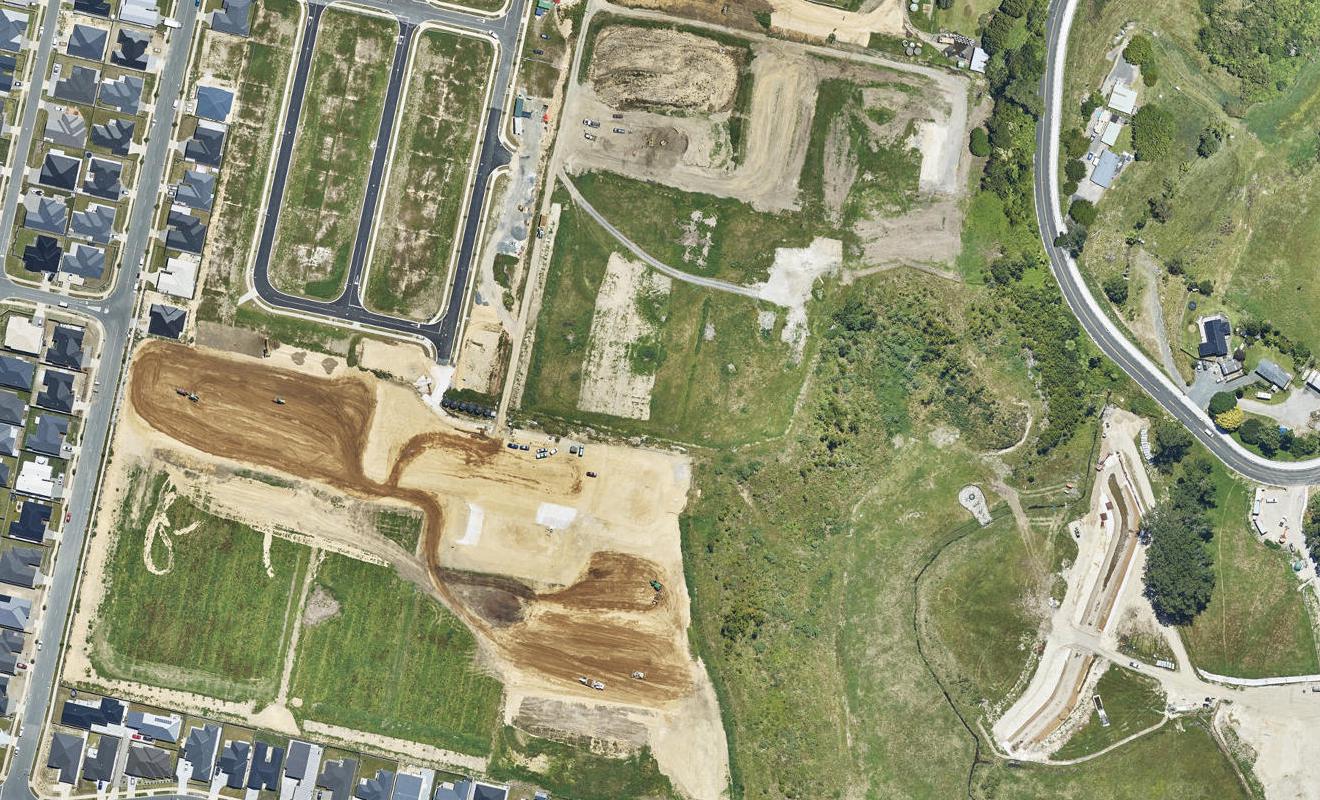 24 Tasker Crescent, Pyes Pa, Tauranga - Carousel 1