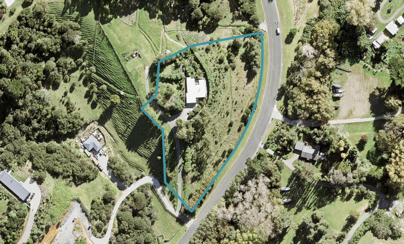 15 Brick Drive, SANDSPIT, WARKWORTH - Carousel 1