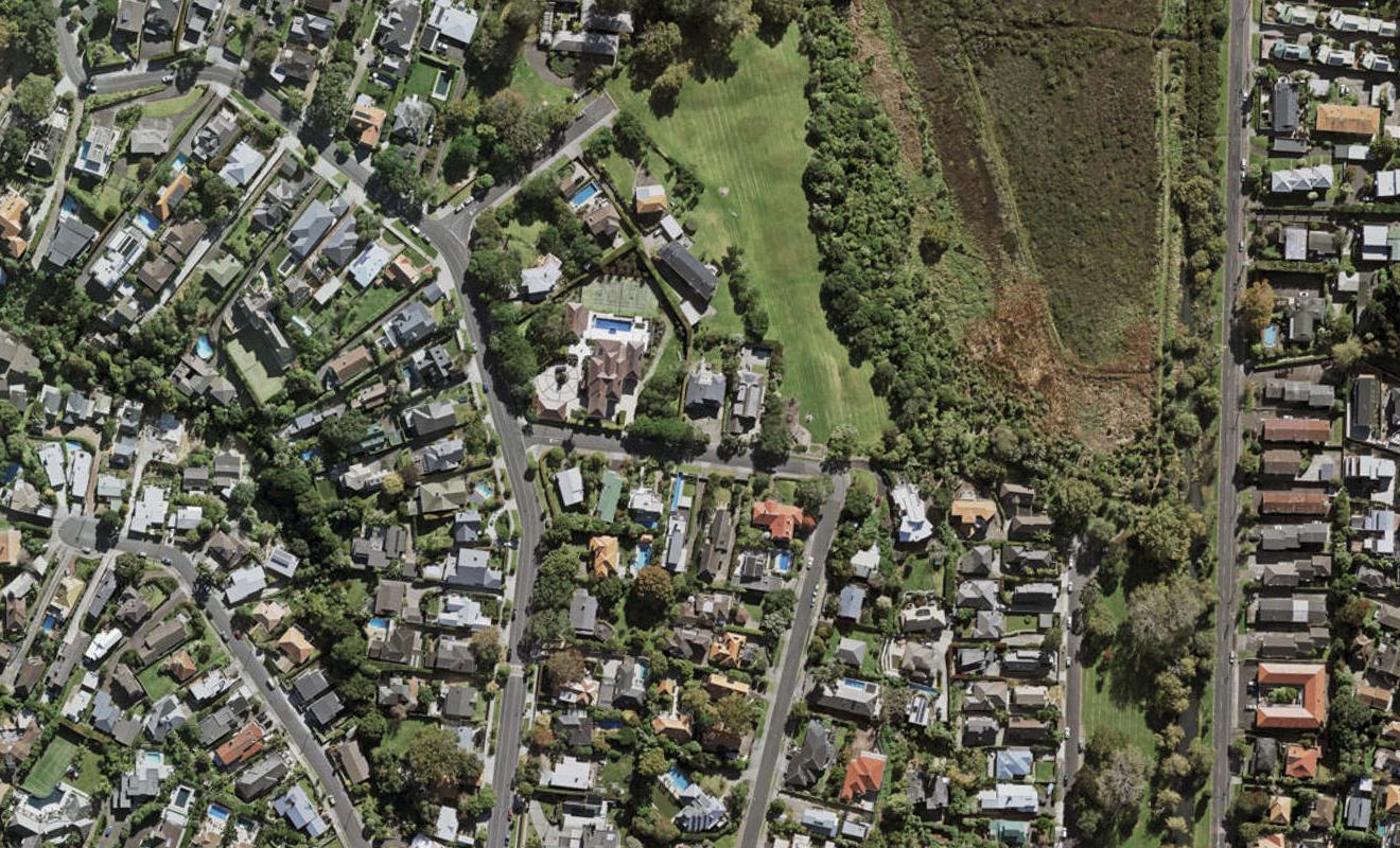 2 Wharua Road, Remuera, Auckland - Carousel 1