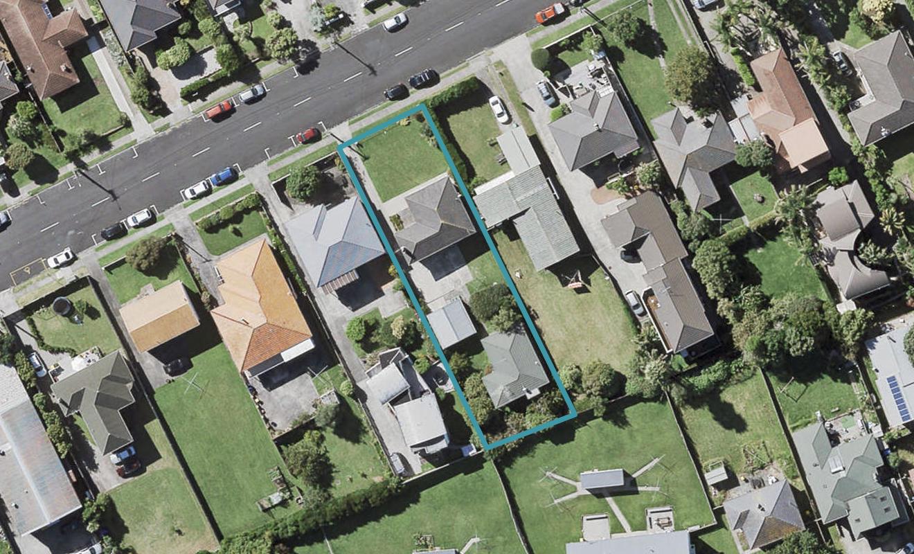 23 Williamson Avenue, Belmont, Auckland - Carousel 1