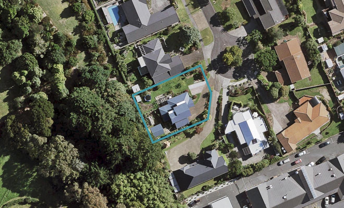 15 Larkspur Court, The Gardens, Auckland - Carousel 1