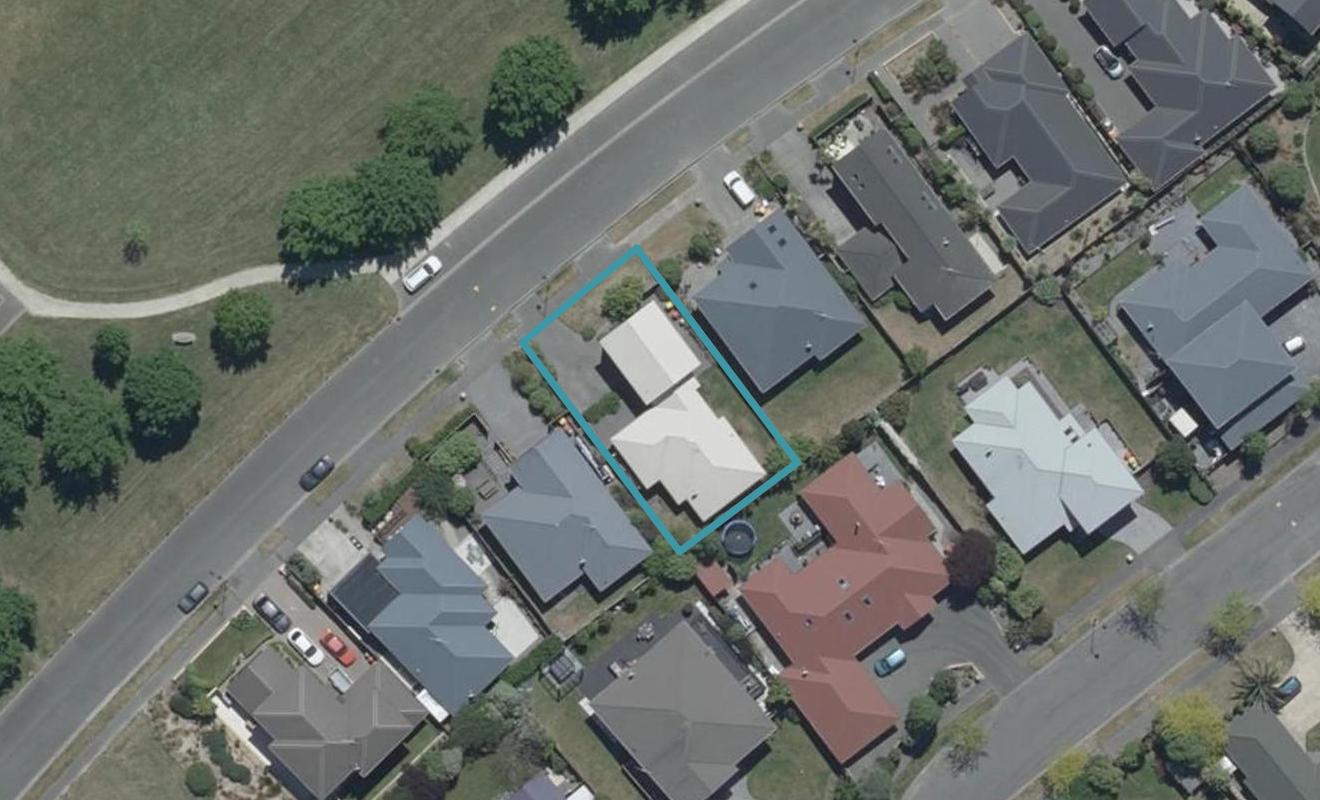 12 Titirangi Crescent, Parklands, Christchurch - Carousel 1