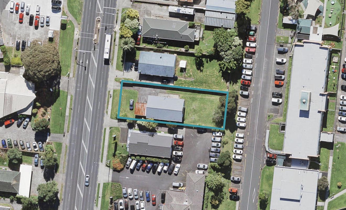 83 Lincoln Road, Henderson, Auckland - Carousel 1