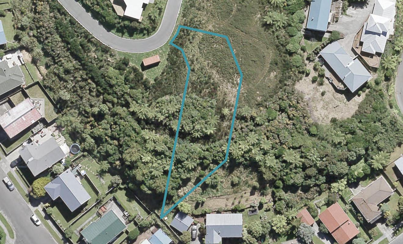 4 Benhar Close, Kelson, Lower Hutt - Carousel 1