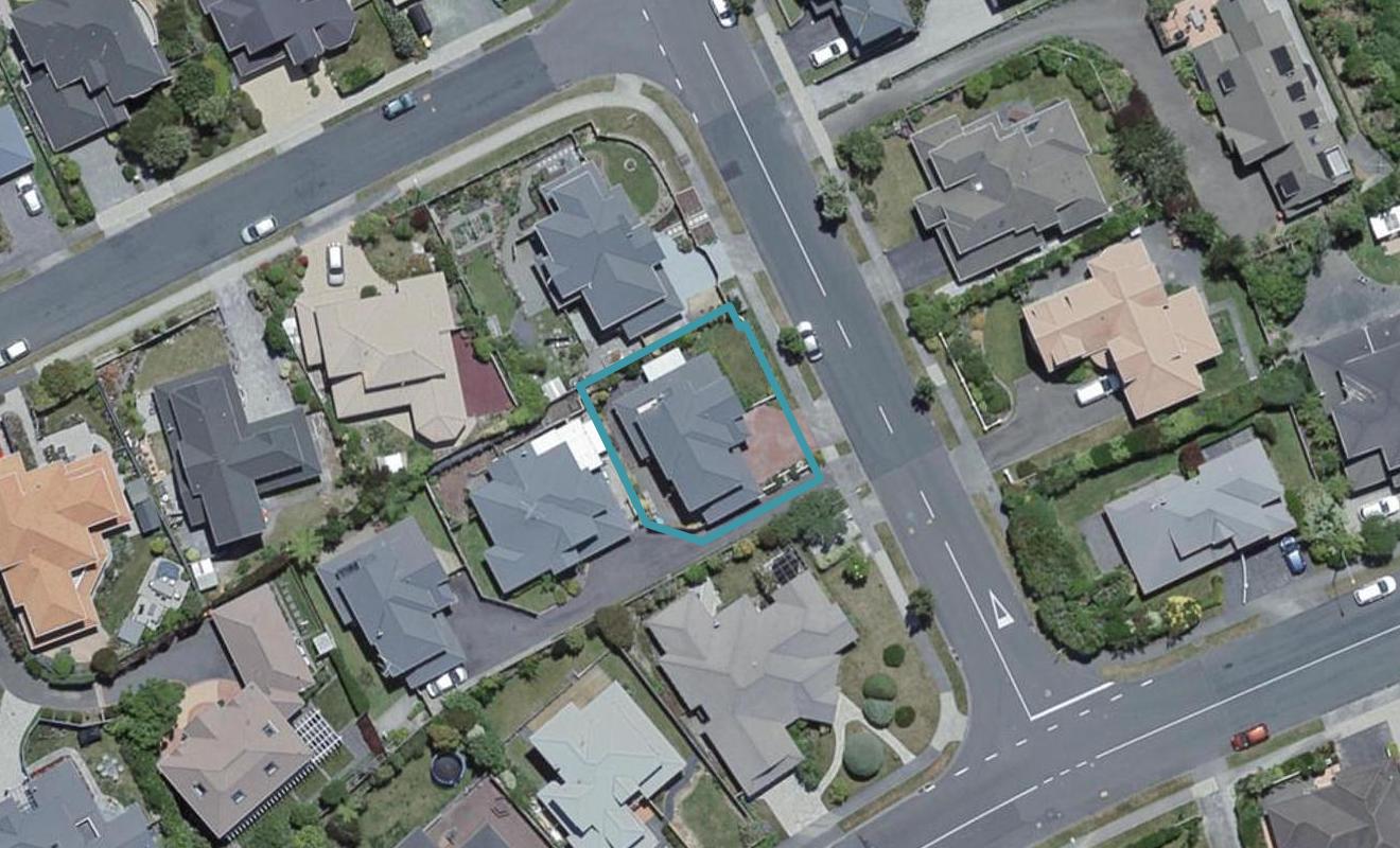 5 Amesbury Drive, Churton Park, Wellington - Carousel 1