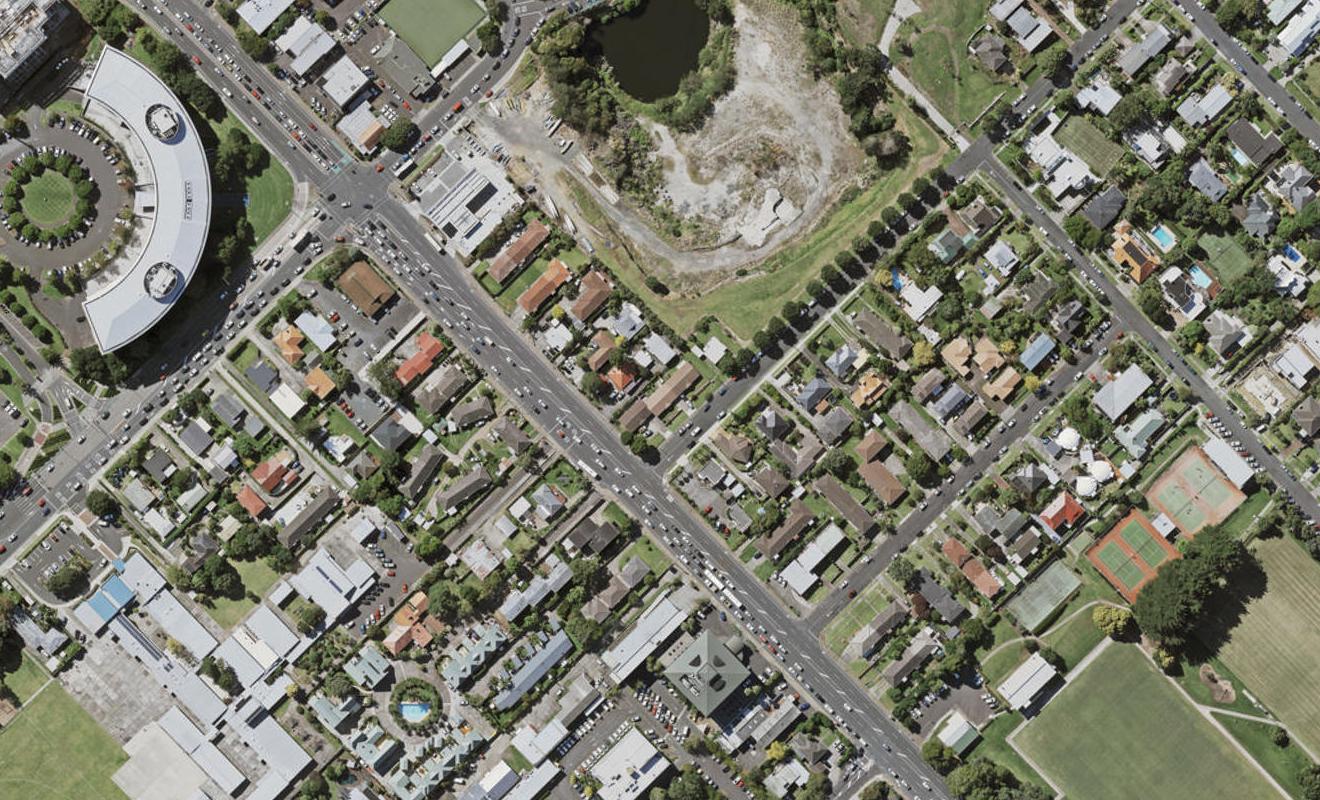 3/2 Rangitira Avenue, Takapuna, Auckland - Carousel 1