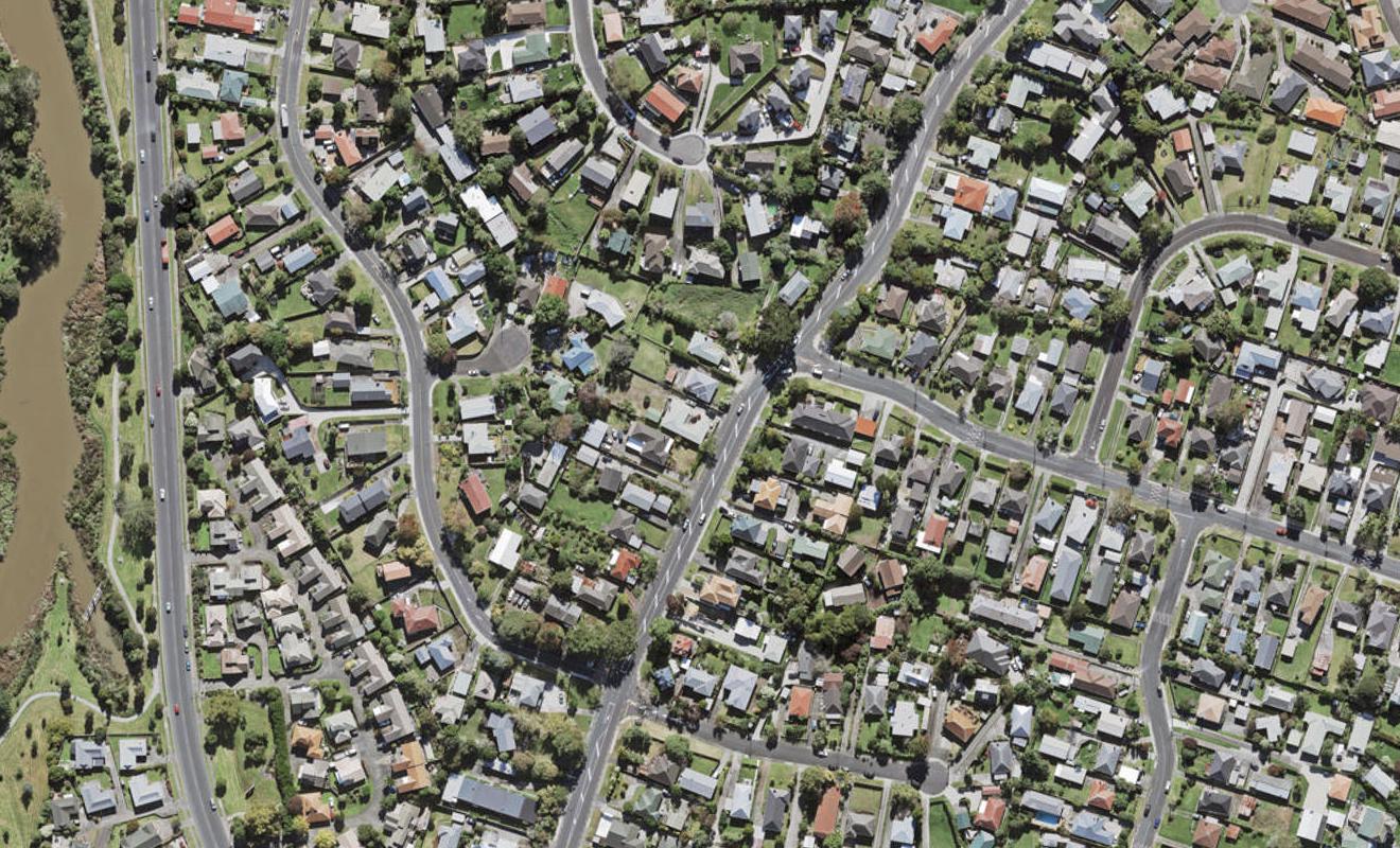156 Edmonton Road, Te Atatu South, Auckland - Carousel 1