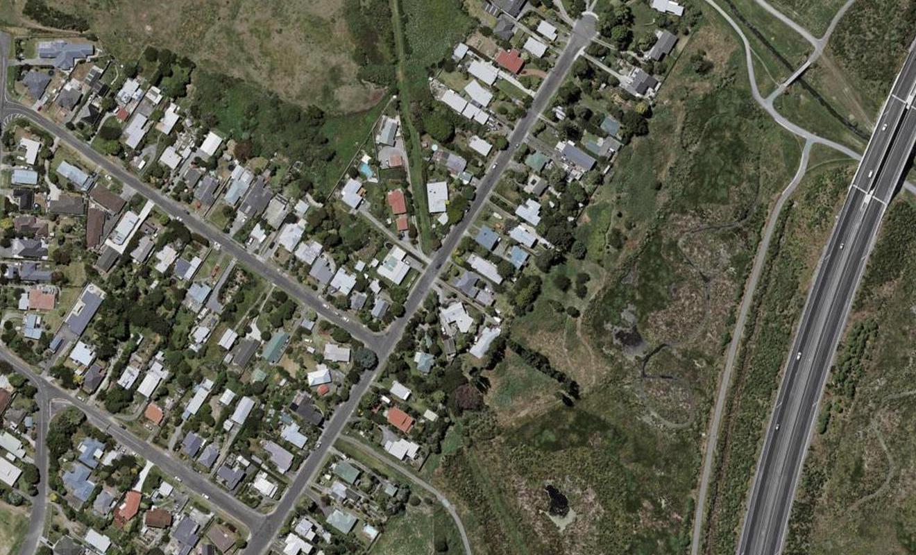 72 Kiwi Road, Raumati Beach, Paraparaumu - Carousel 1