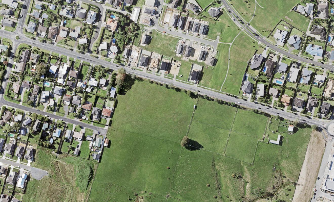 3 Kanae Drive, Beachlands, Auckland - Carousel 1