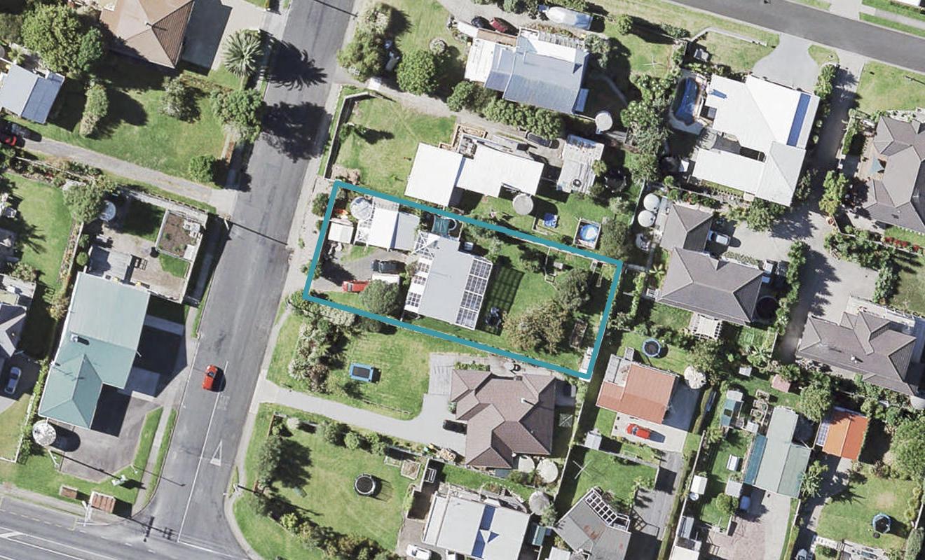 3 Bell Road, Beachlands, Auckland - Carousel 1