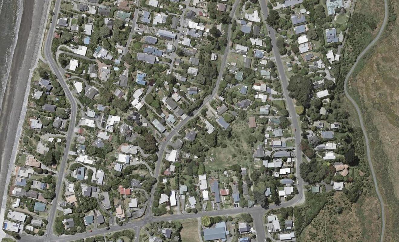 25 Forest Road, Raumati South, Paraparaumu - Carousel 1