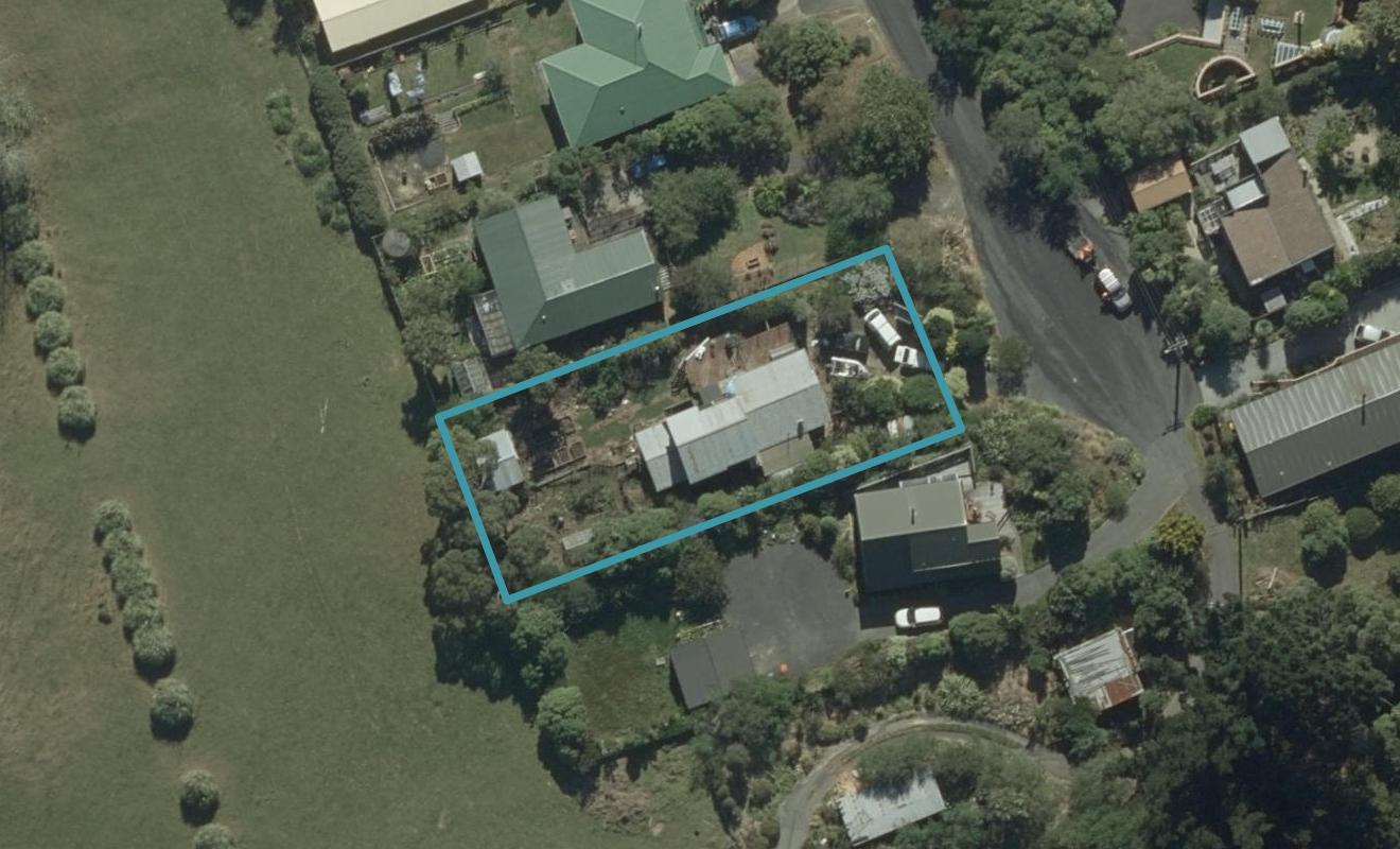 34 Frances Street, Broad Bay, Dunedin - Carousel 1