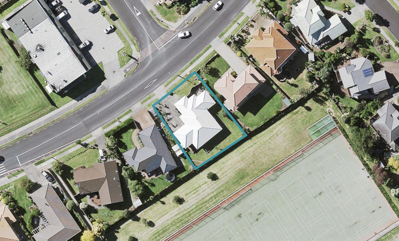 28 Meadowland Drive, Somerville, Auckland - Carousel 1