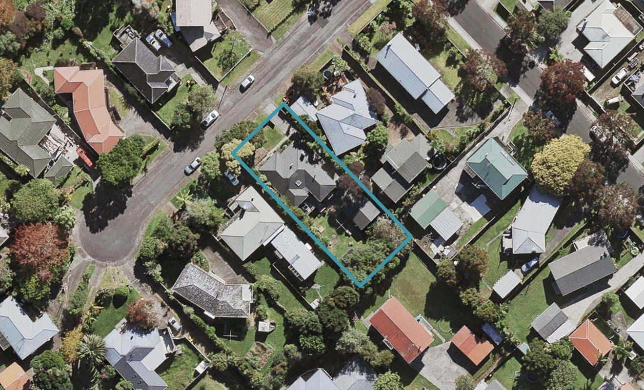6 Liddell Street, Hillcrest, Auckland - Carousel 1