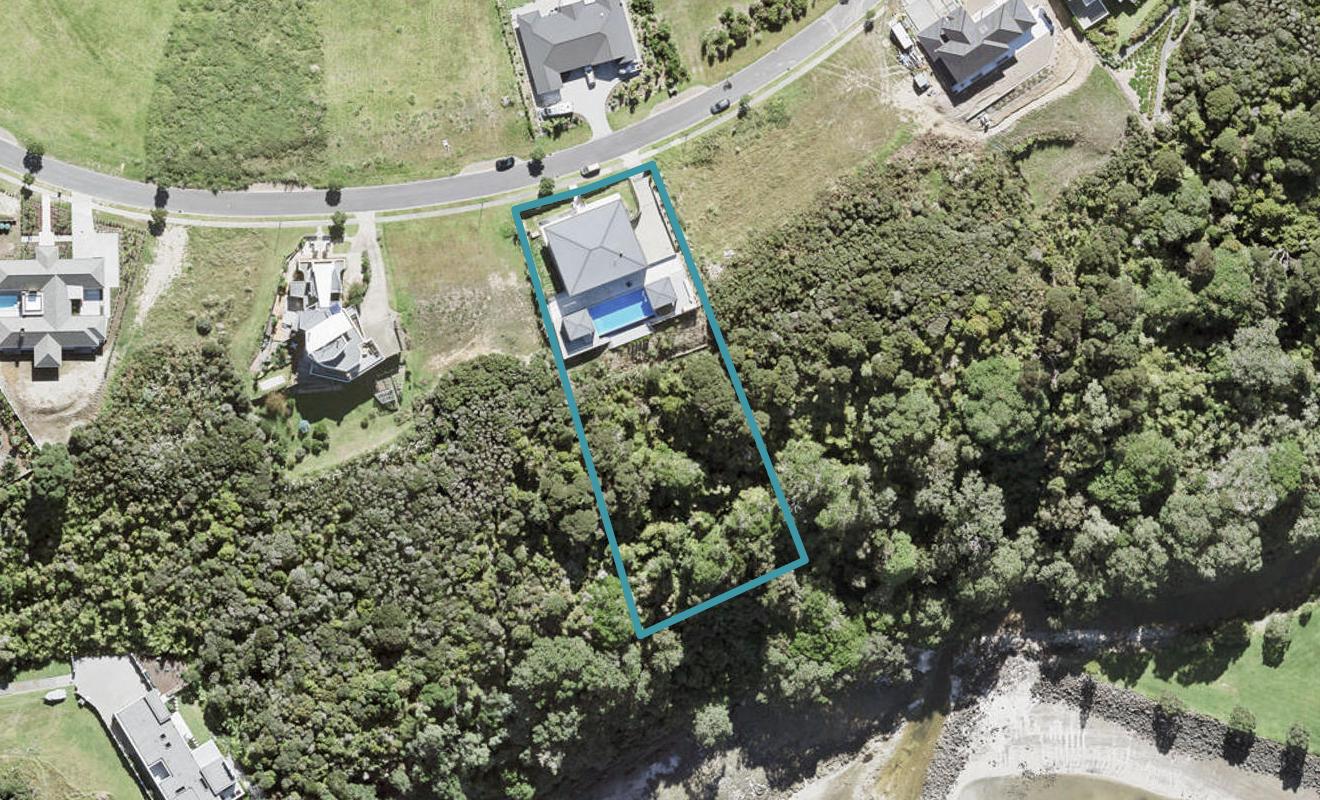 28 Balboa Drive, Matakatia, Whangaparaoa - Carousel 1